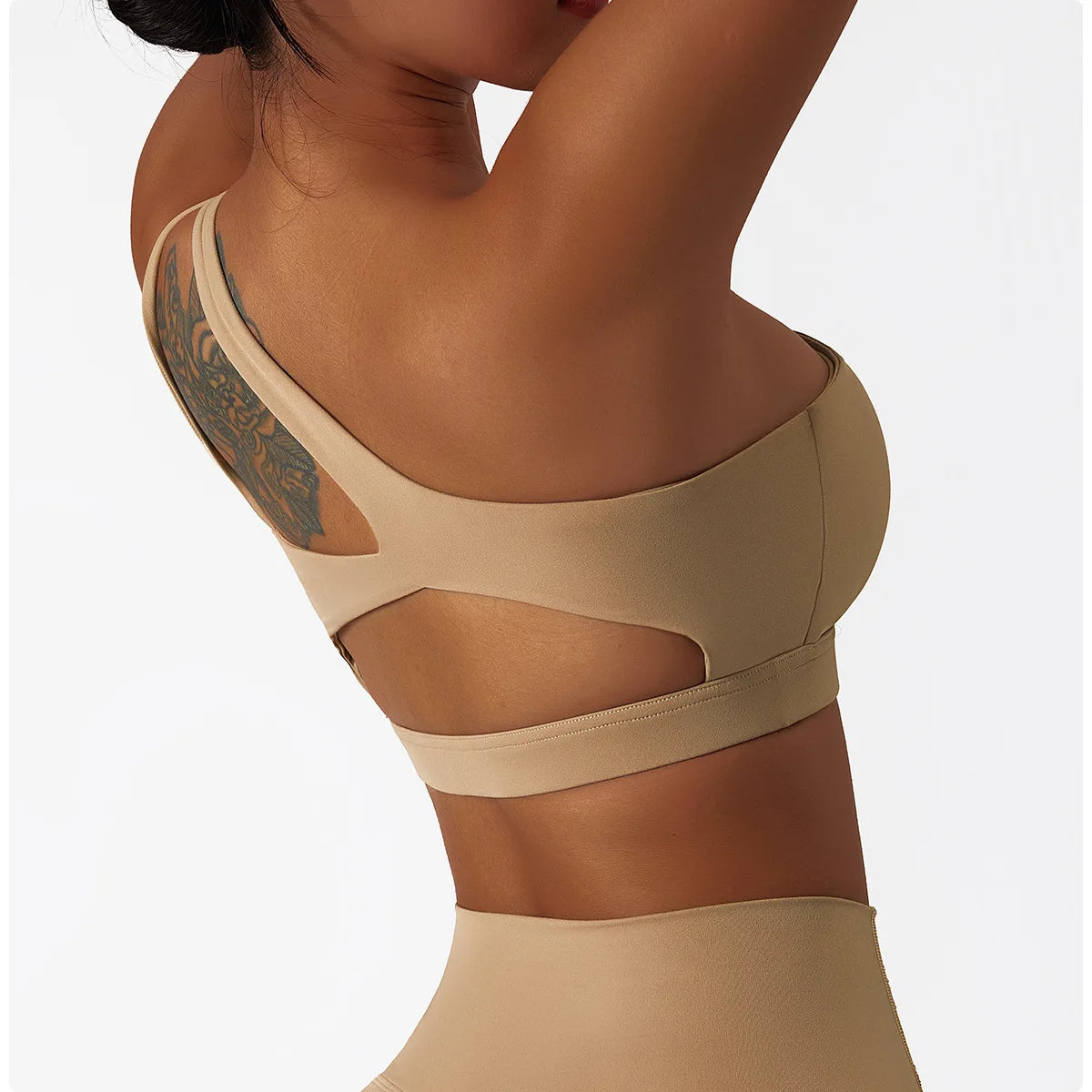 Women's Oblique Shoulder Shockproof Yoga Bra – Beautiful Back Gym Sports Top with Irregular Straps for Running & Fitness"