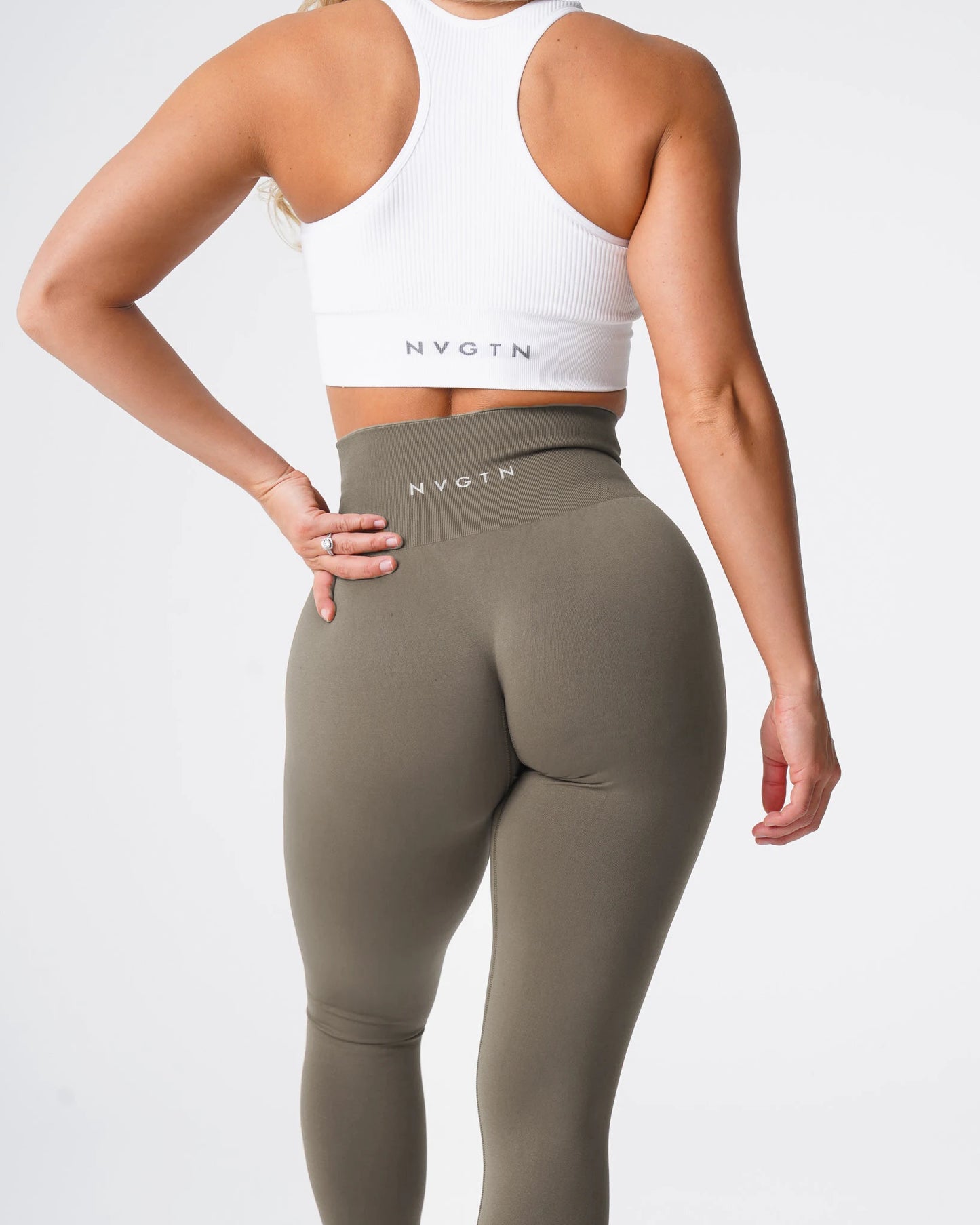 Elodie active wear 